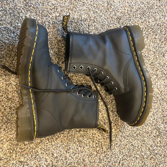 Dr Martens Black Smooth Leather Combat Boots Laced 1460 Docs Womens Size 5 - Picture 2 of 7
